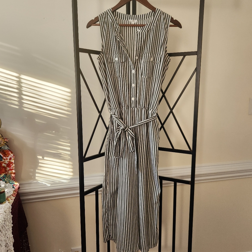 Spense Woman's Size 4 Sleeveless Jumper Wide Leg Romper Belted Sage White Stripe
